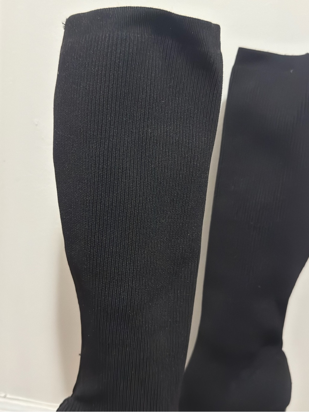 Forever 21 Black Ribbed Knit stretch Knee Boots Block Heel Size 8 US - Picture 7 of 13
